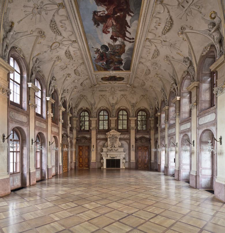 Hlavní sál Valdštejnského paláce, sídla Senátu