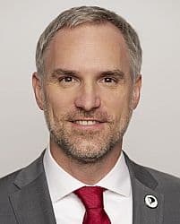 Oficiální fotografie: Zdeněk Hřib