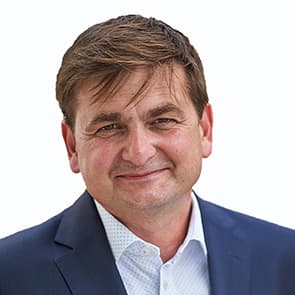 Oficiální fotografie: Martin Červíček, brig. gen. v.v.
